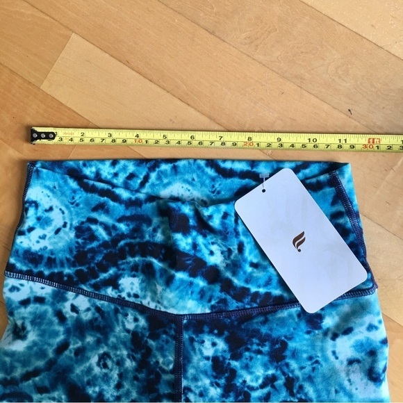 Fabletics Tie-Dye Leggings, High Waist, Powerflex 7/8, Length, Navy, Aqua, Small - Picture 10 of 16
